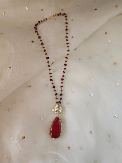 Jayapura carmine polki necklace