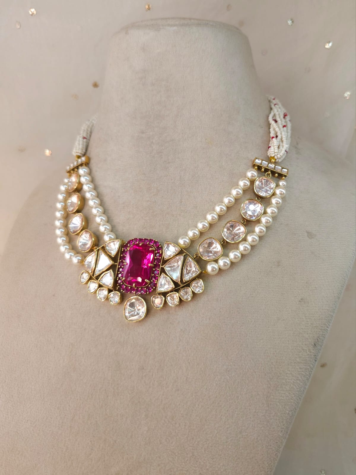 Ruby line queen necklace