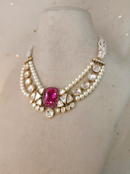 Ruby line queen necklace