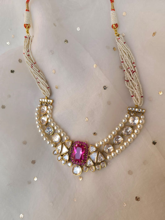 Ruby line queen necklace