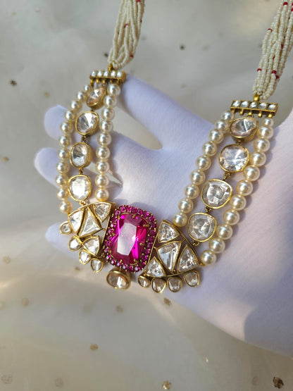 Ruby line queen necklace