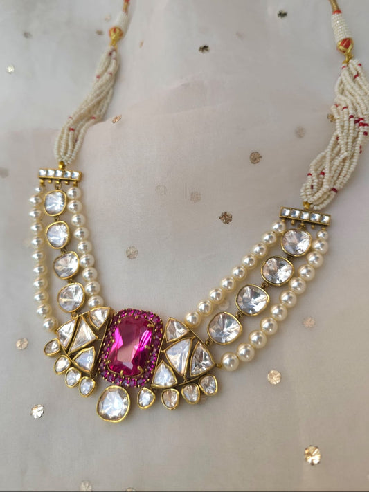 Ruby line queen necklace