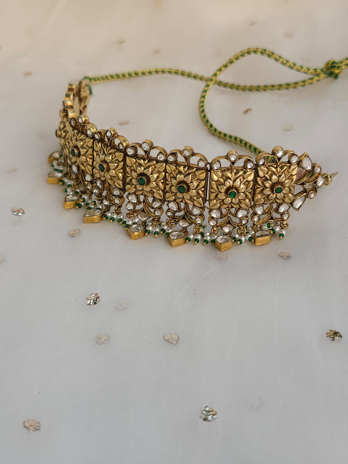 Madhuvan golden necklace set