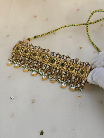 Madhuvan golden necklace set