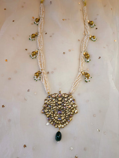 Sandhya jhanki queen necklace