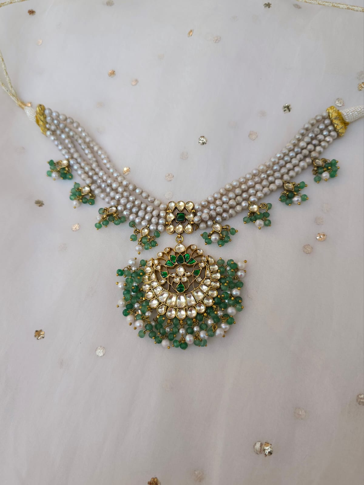 Utthapan jhanki choker necklace