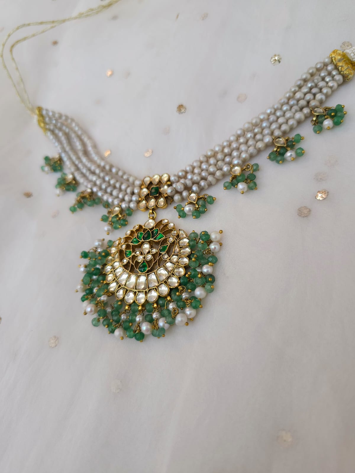 Utthapan jhanki choker necklace
