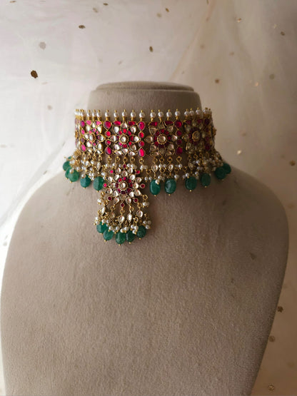 Scarlet affair necklace set