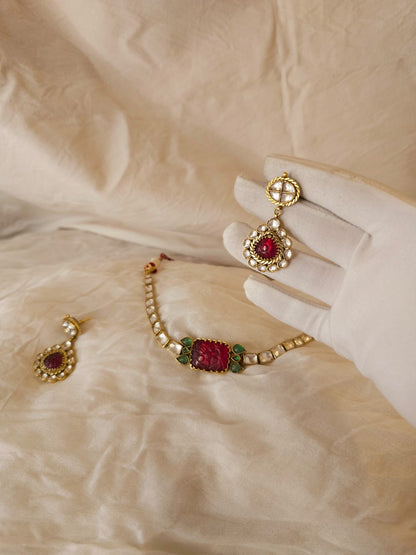 Raktagandha choker necklace