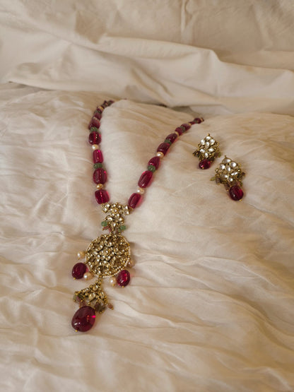 Ruh-kashmir spinel necklace