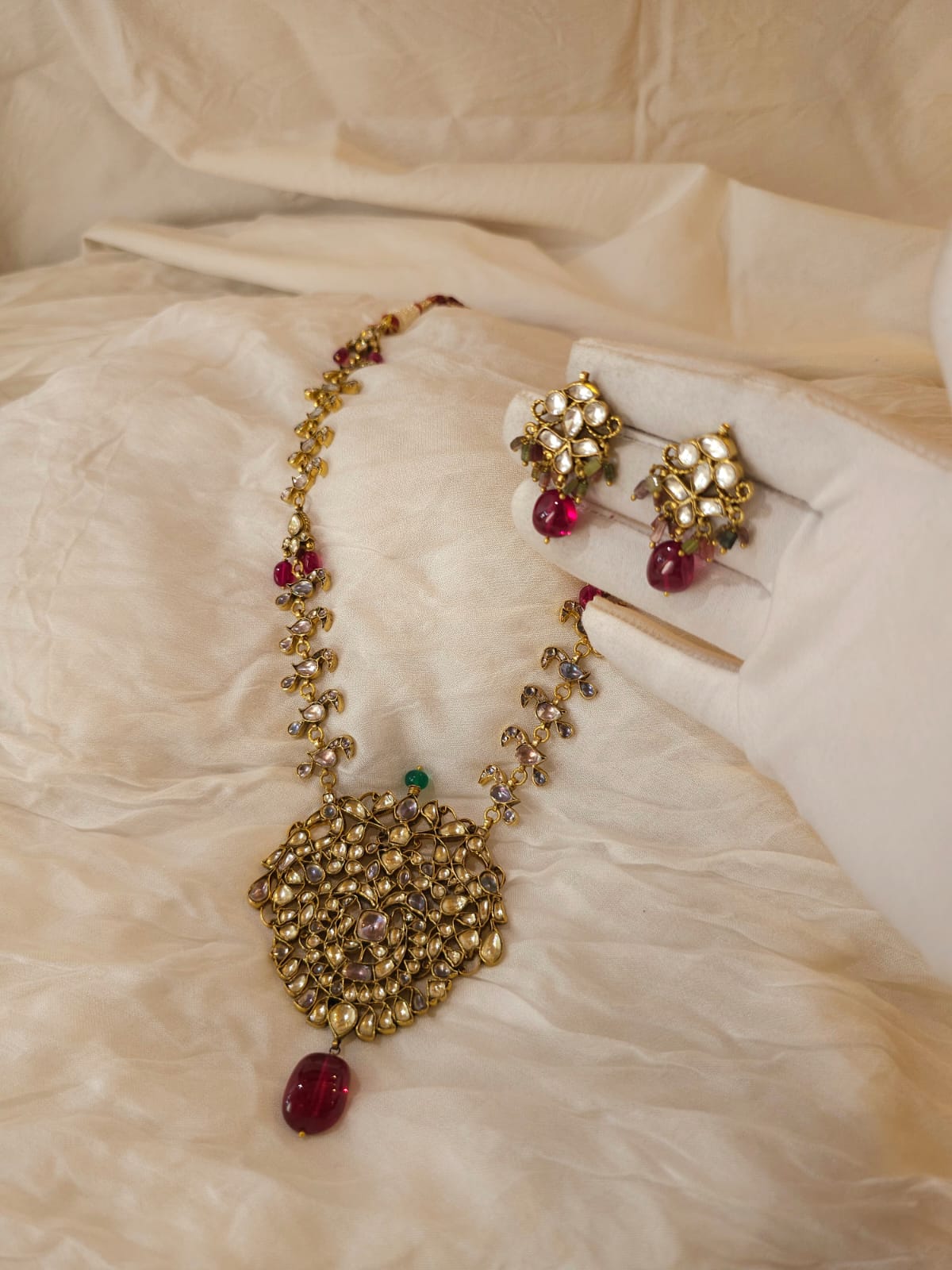 Ruh-kashmir pendant necklace