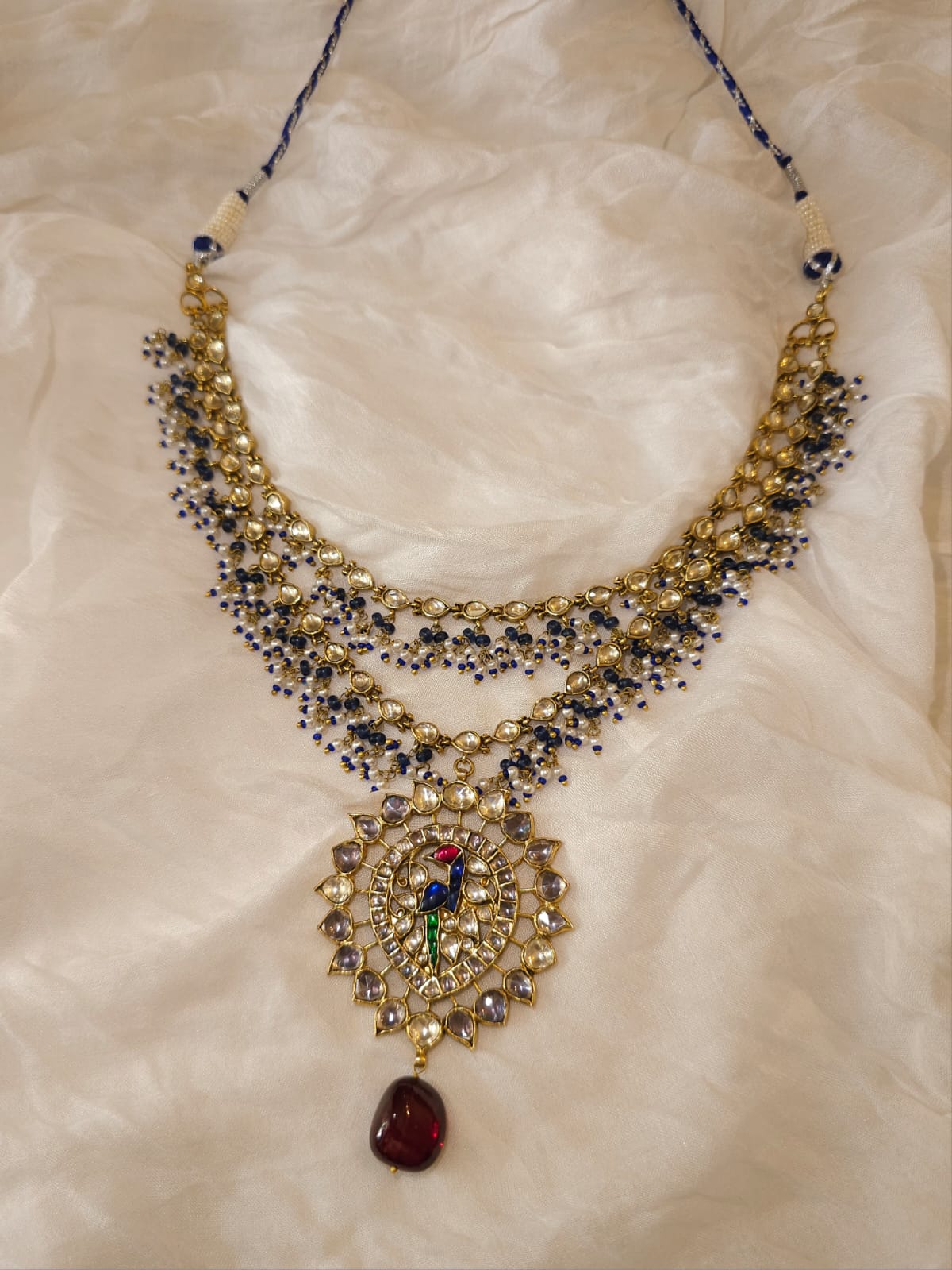 Queen ayesha totem necklace