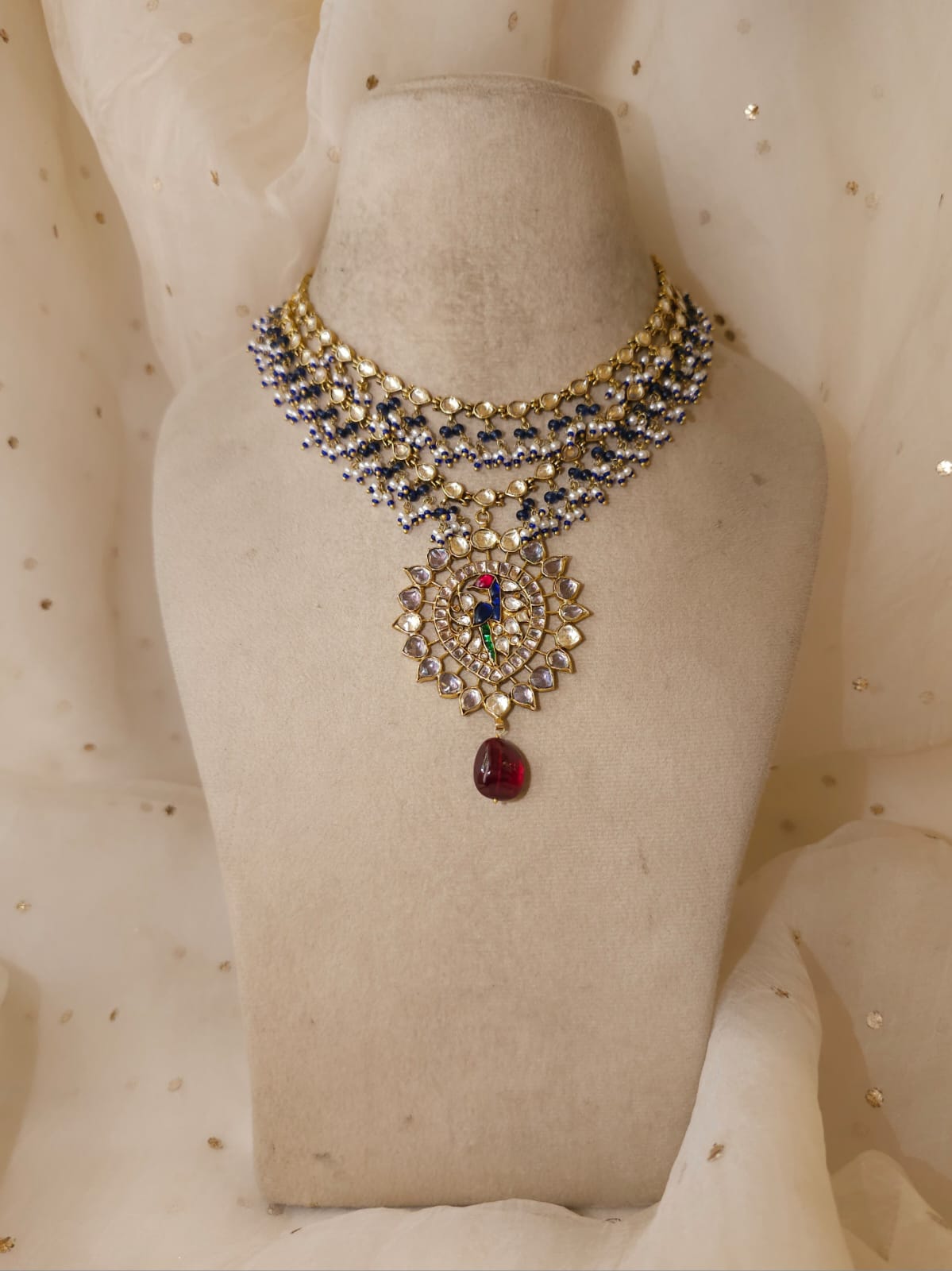 Queen ayesha totem necklace