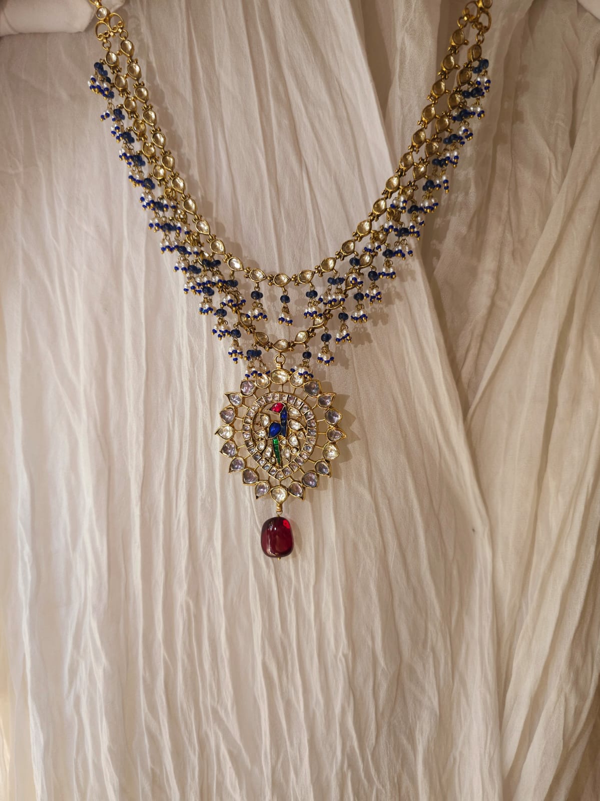 Queen ayesha totem necklace
