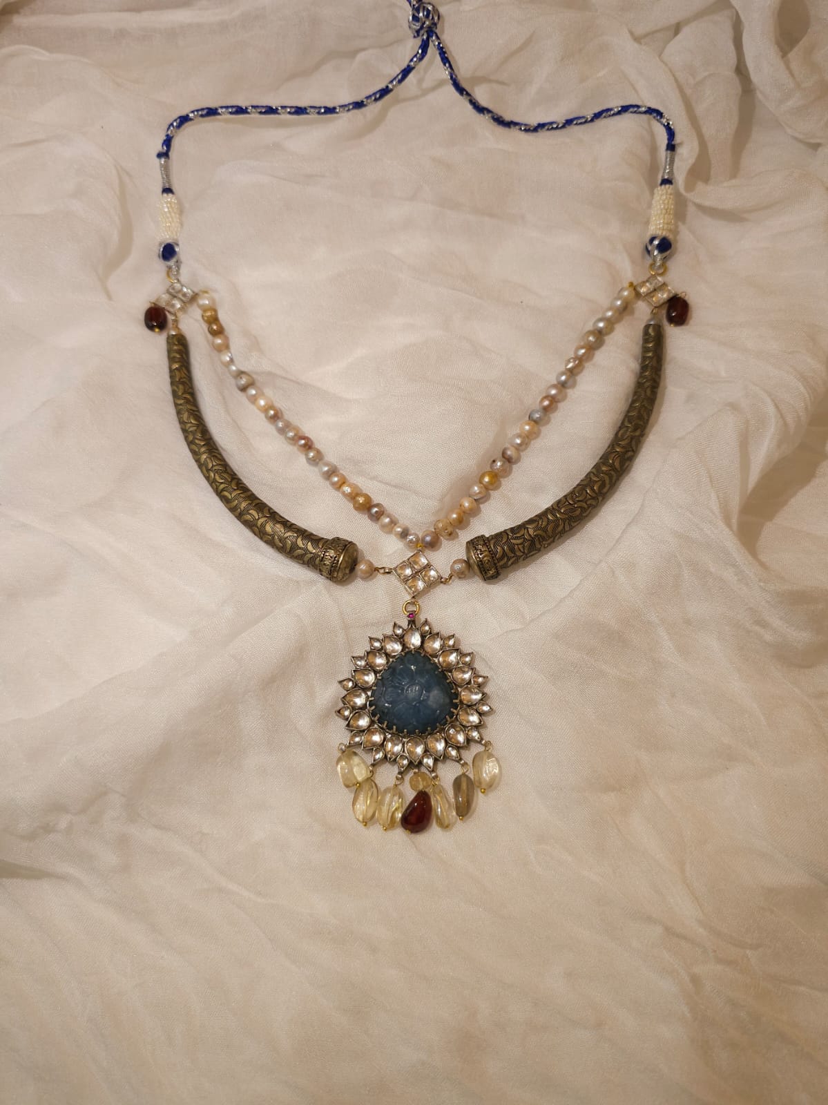 Ransingha garnet necklace