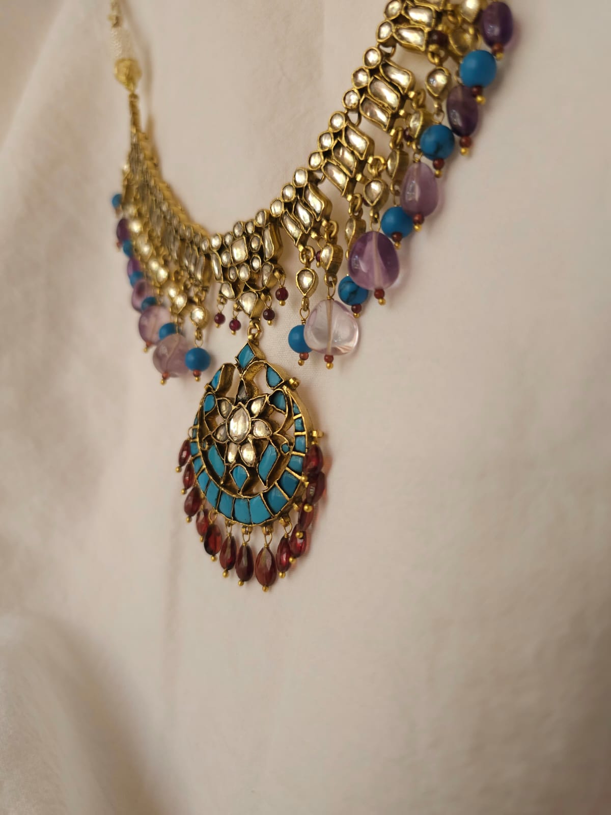 Gopgiri mahal lilac necklace