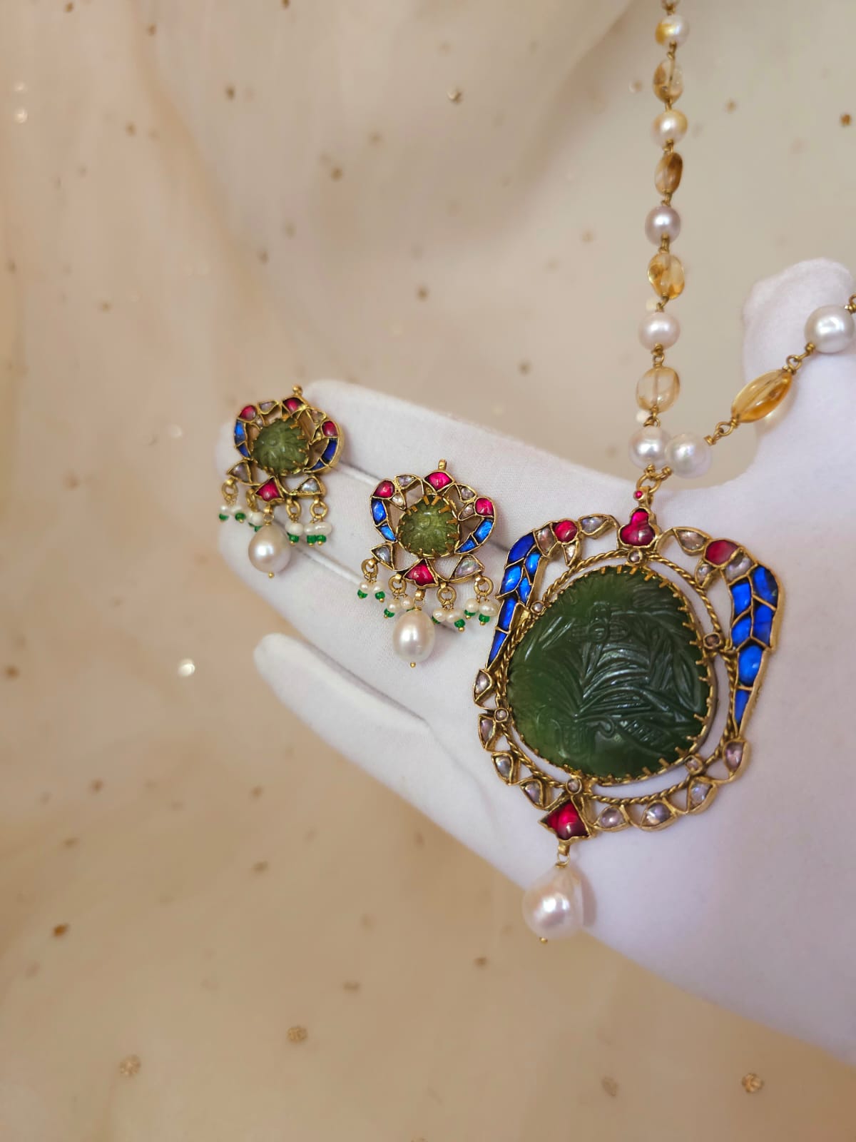The sacred blue peacock pearl necklace set