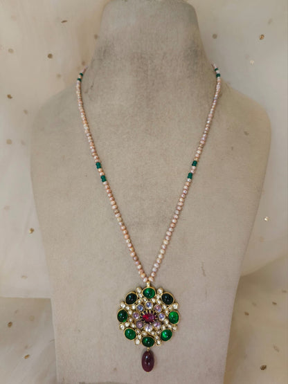 Holkar ruby necklace