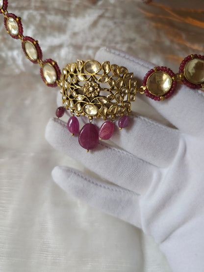 Mauryan ruby choker