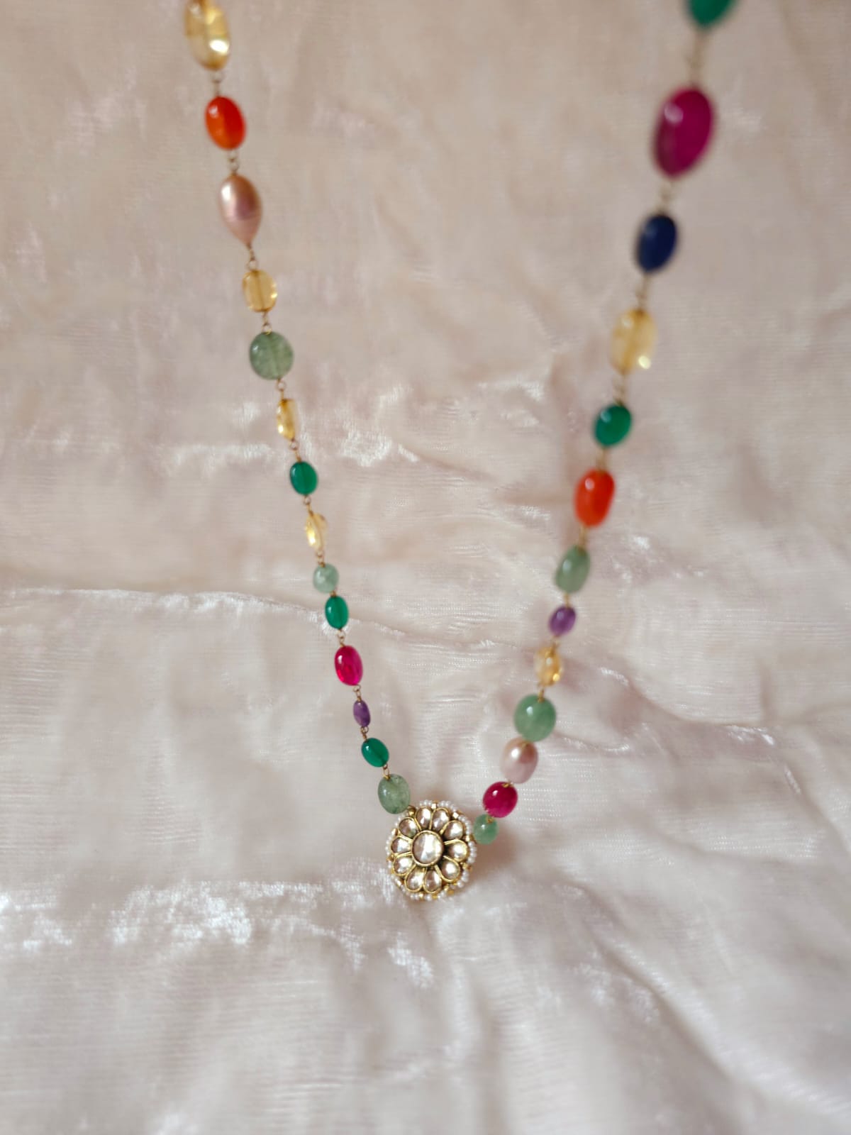 Avtaran chain necklaces