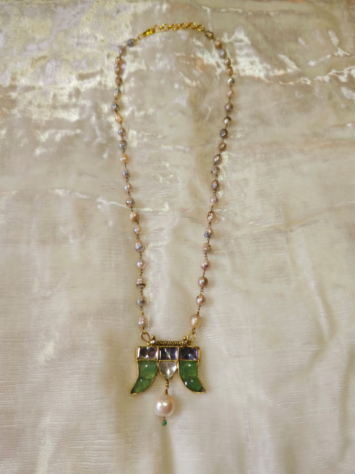 Khimsar oasis pendant necklace