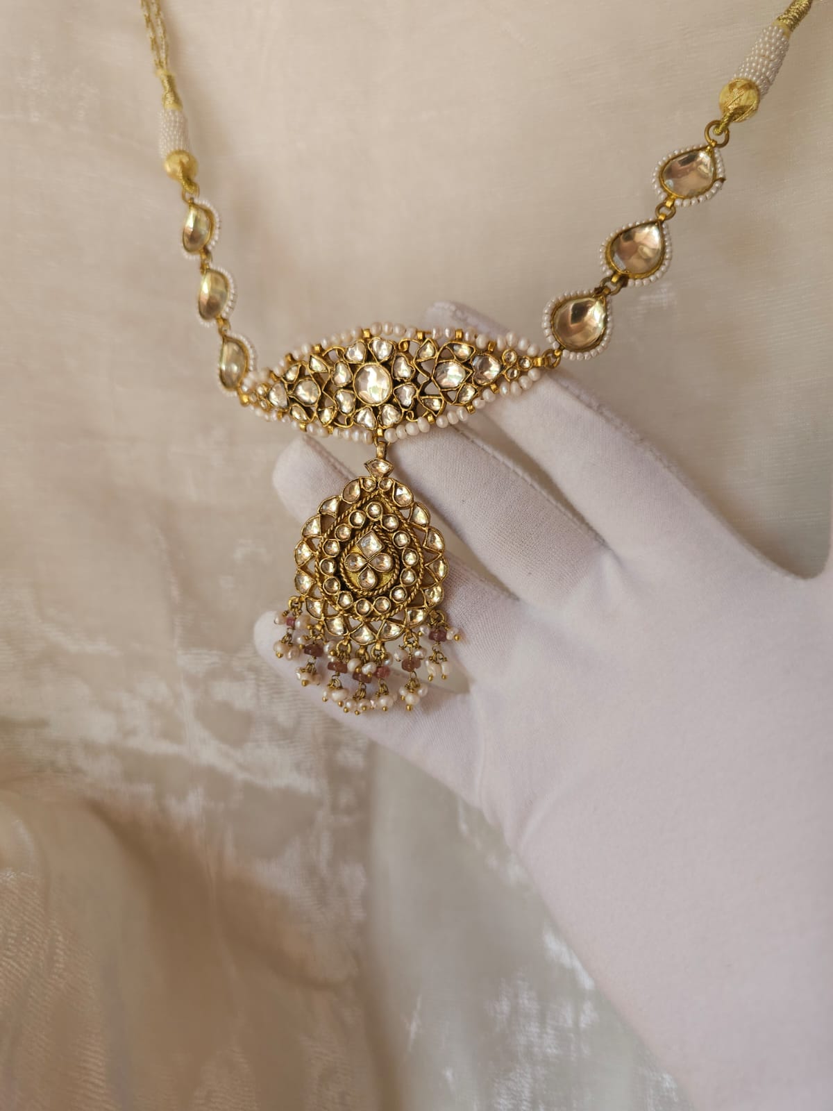 Hiranmayi tourmaline necklace set