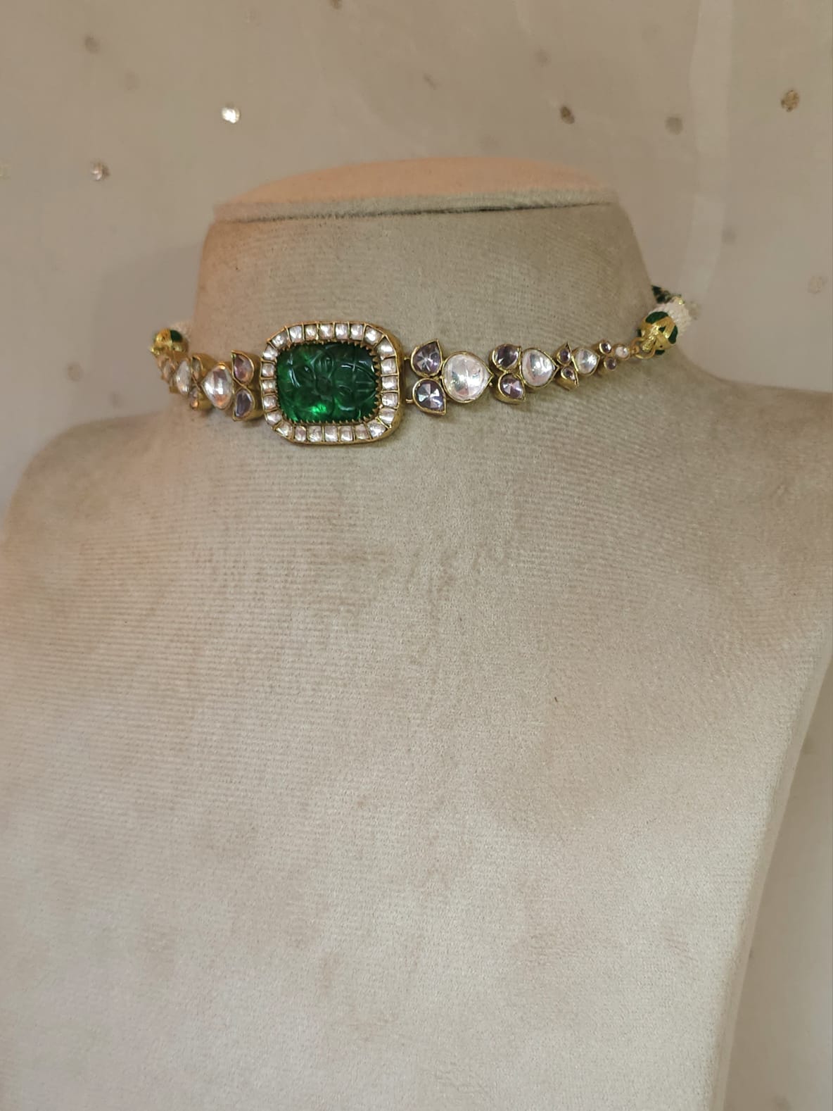 Divine bodhi choker