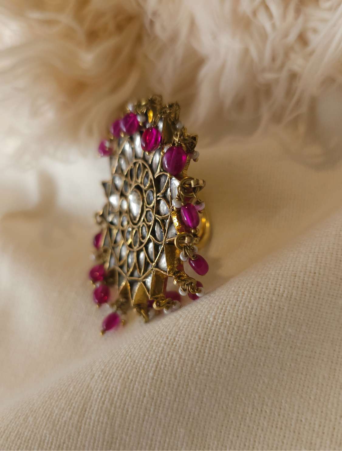 Hrdaya-Modana cocktail ring