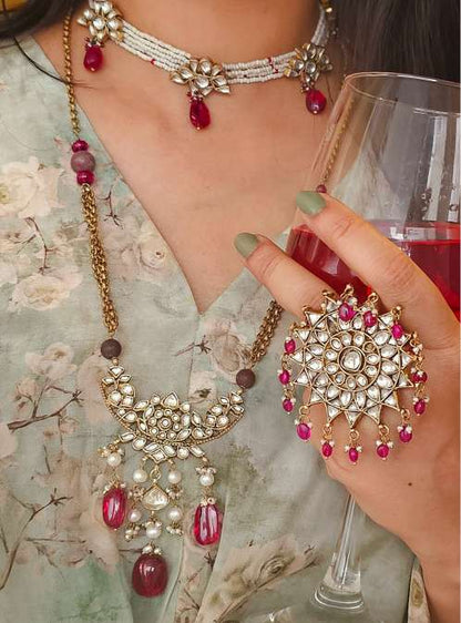 Hrdaya-Modana cocktail ring