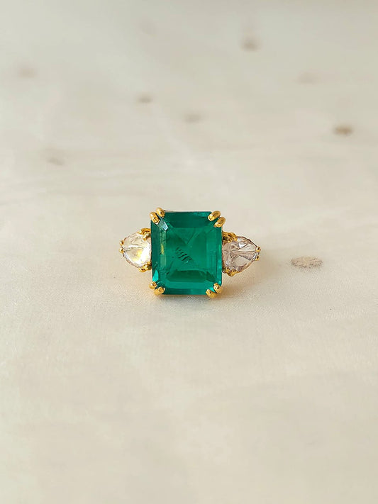The green gate silver ring