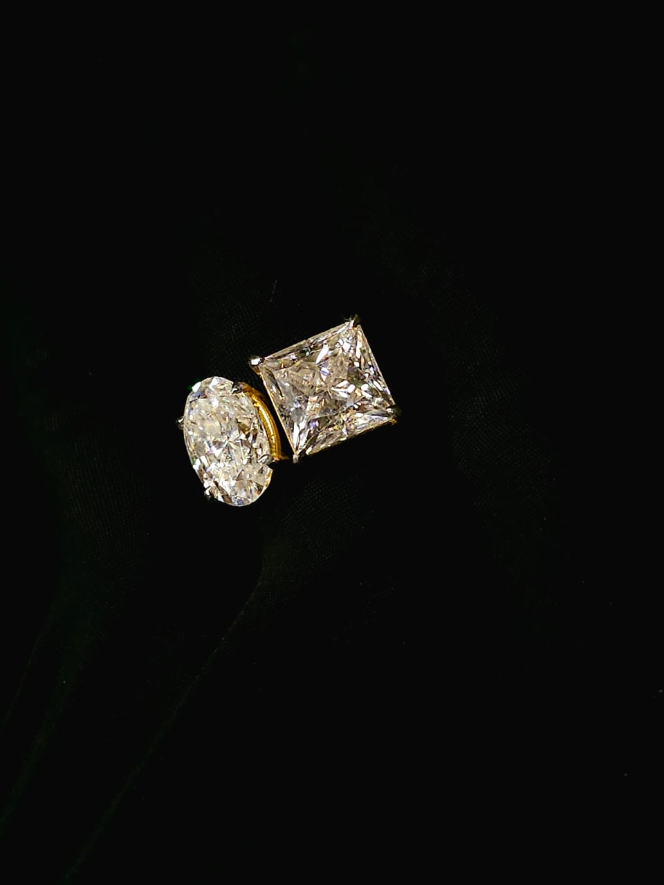 Toi Moi princess moissanite diamond ring