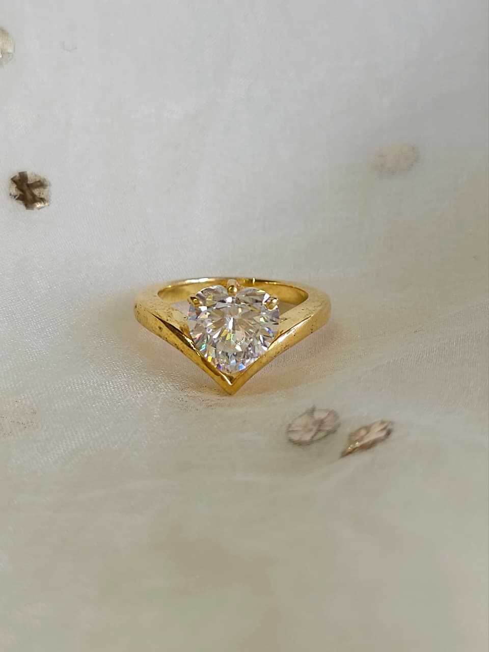 Heart shape moissanite diamond ring