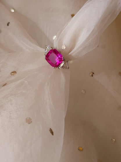 Miraval moissanite ring