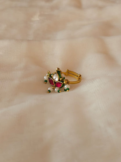 Manik-maya ring