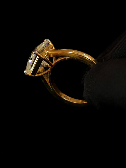 Princess cut moissanite diamond ring