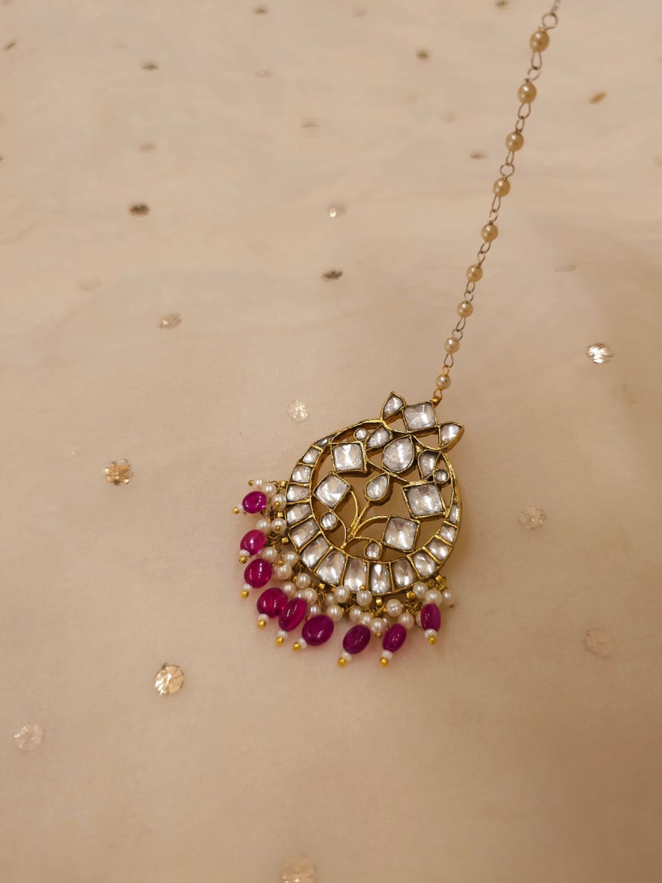 Hrdaya-Modana chand tika