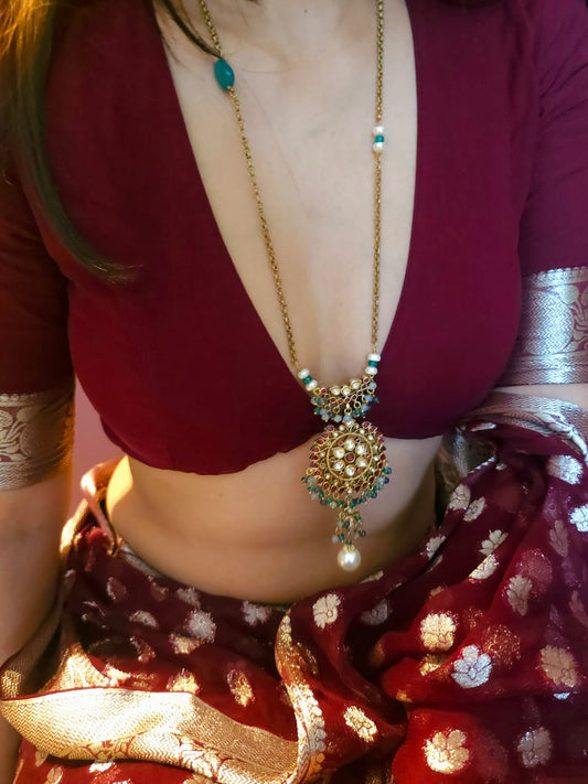 Amber queen necklace