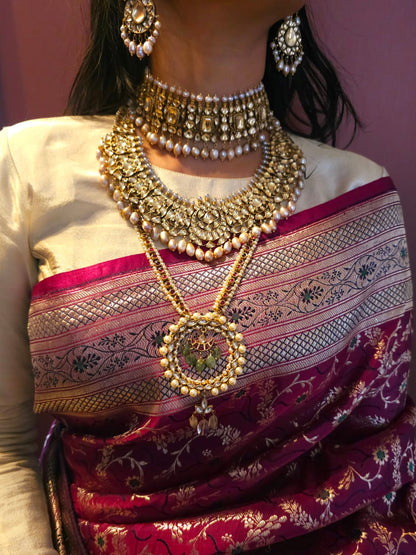 Late 19th century alloy necklace set