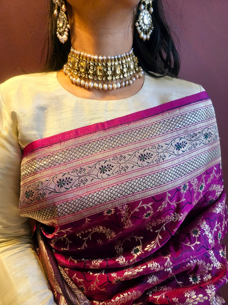 The galta gate silver necklace set