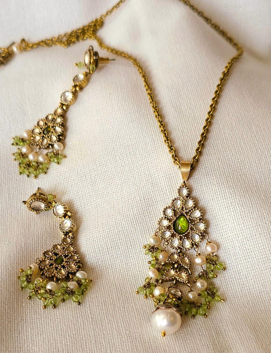 Rare peridot silver necklace set