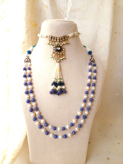 Dark flirty tassel necklace
