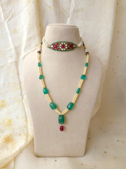 Scarlet lotus sleek choker