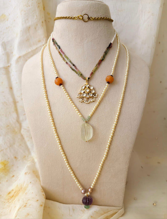 Sukhna moss pendant necklace