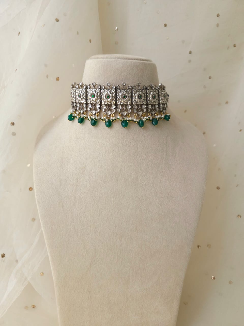 Madhuvan choker set