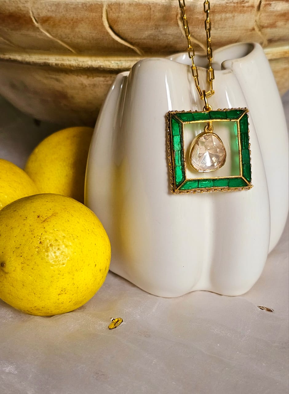 The third gate chain necklace