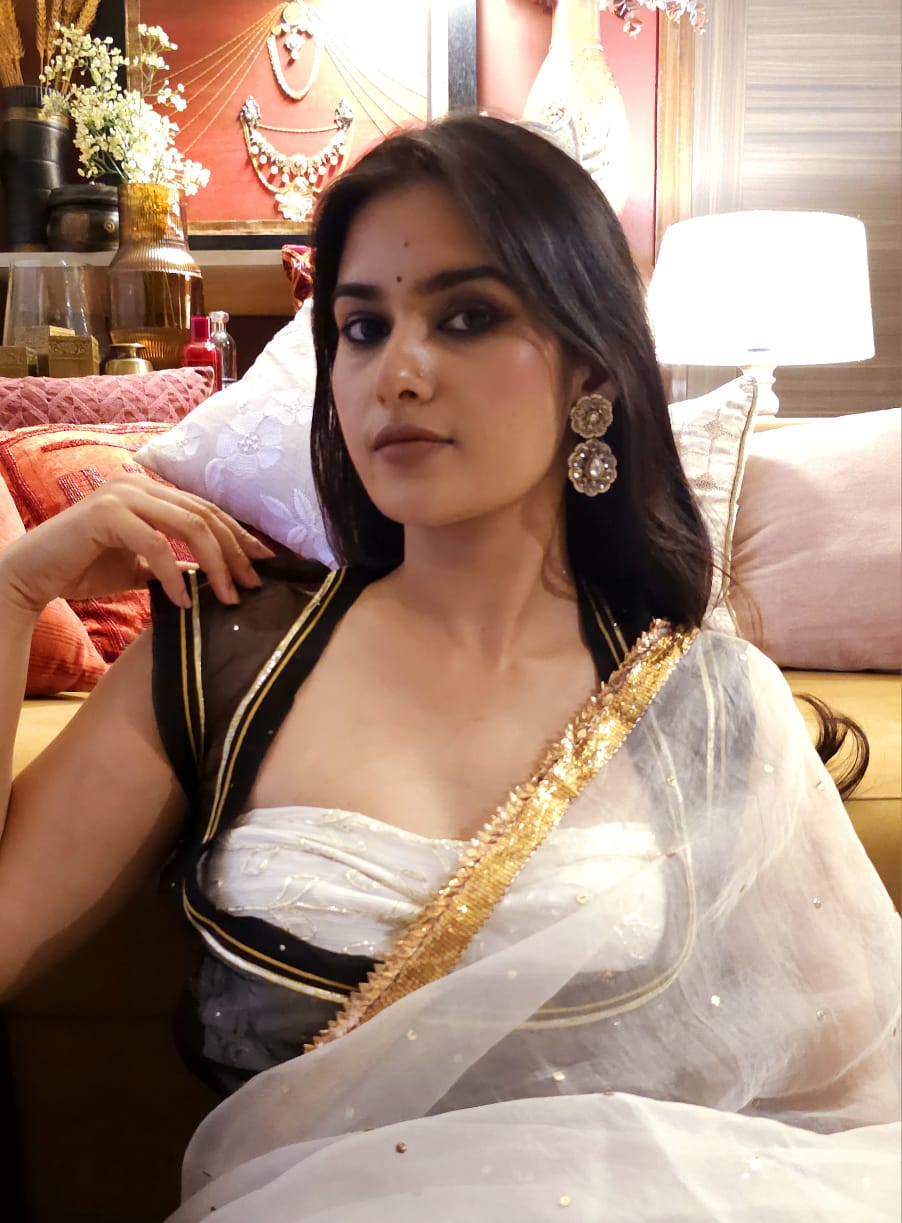 Shy Di queen earrings