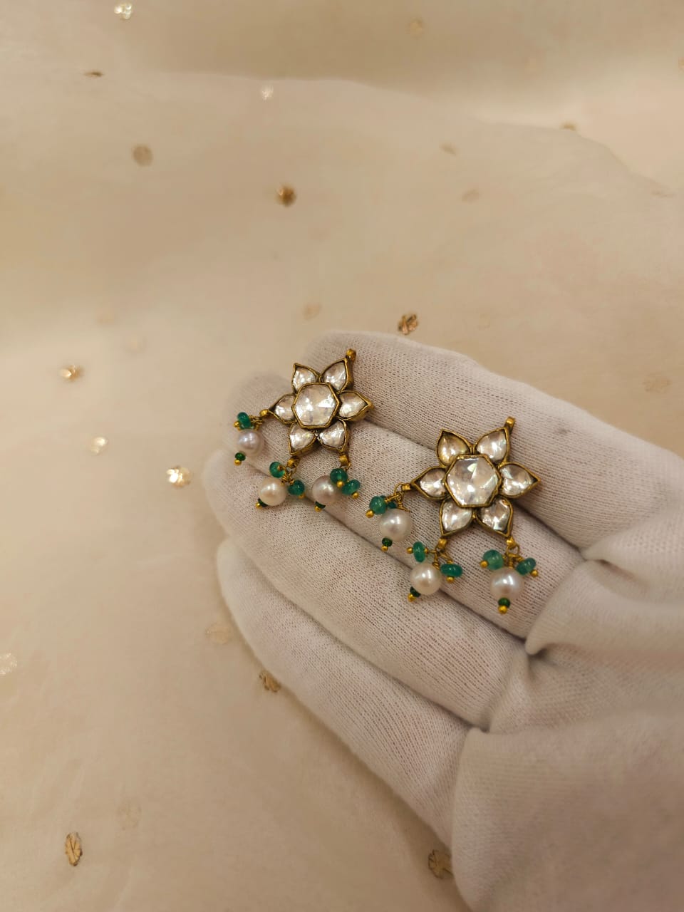 Easter lilly studs