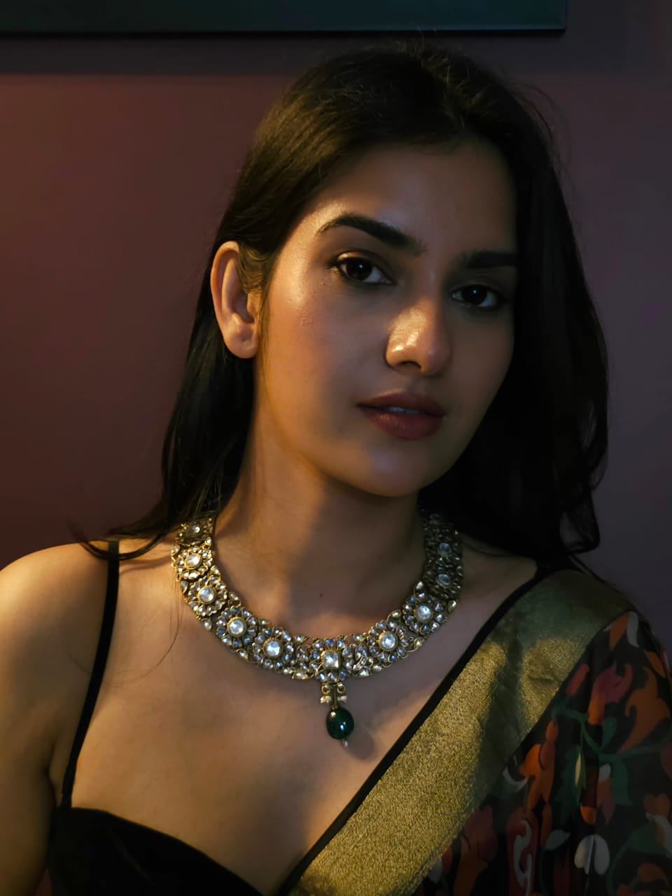 Queen Ayesha sleek necklace