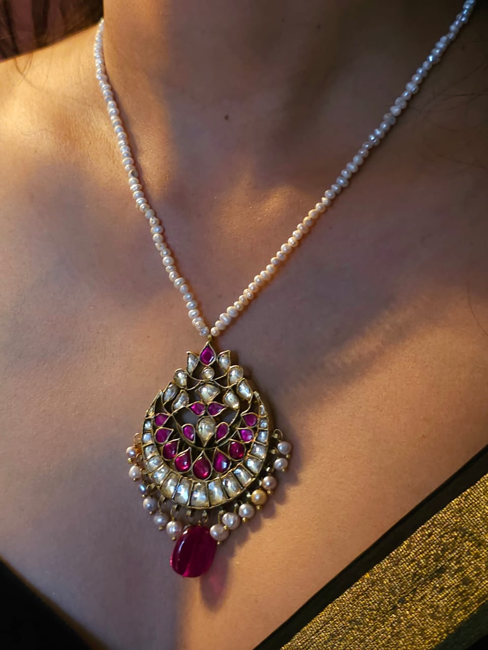 Rakta kamal pendant necklace