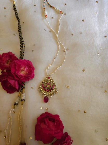 Rakta kamal pendant necklace